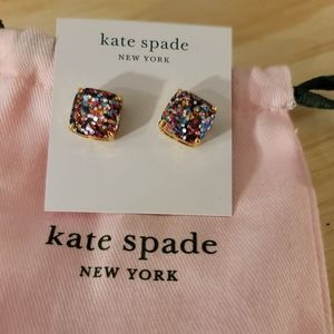 KATE SPADE STUD EARRINGS/ORIGINAL CARD/GOLD_NEW NEVER WORN